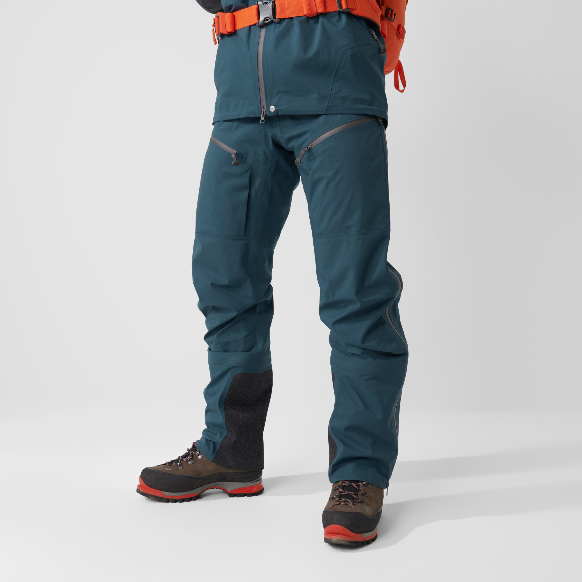 10798-bergtagen-eco-shell-trousers-m–1.webp