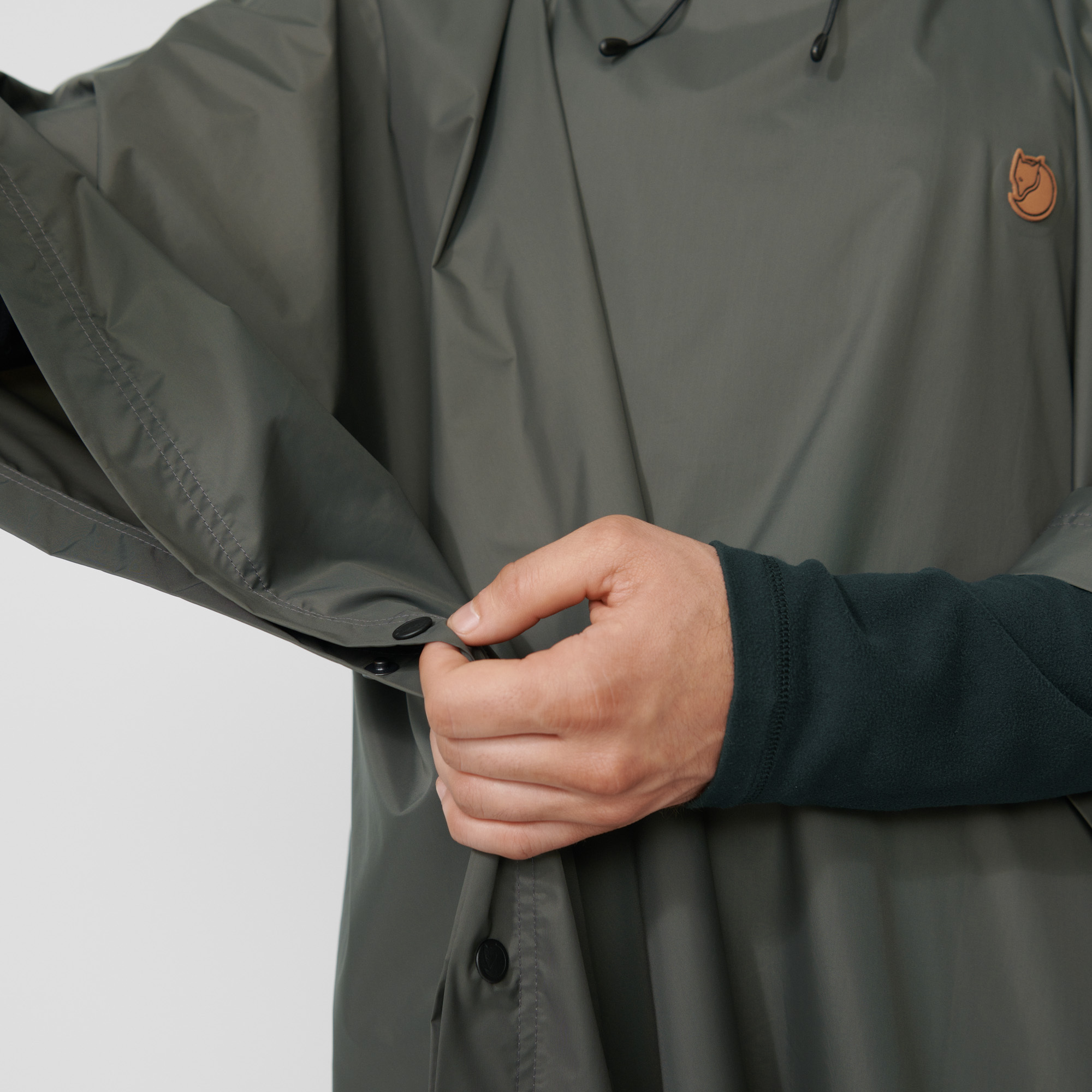 12154-poncho–1.jpg