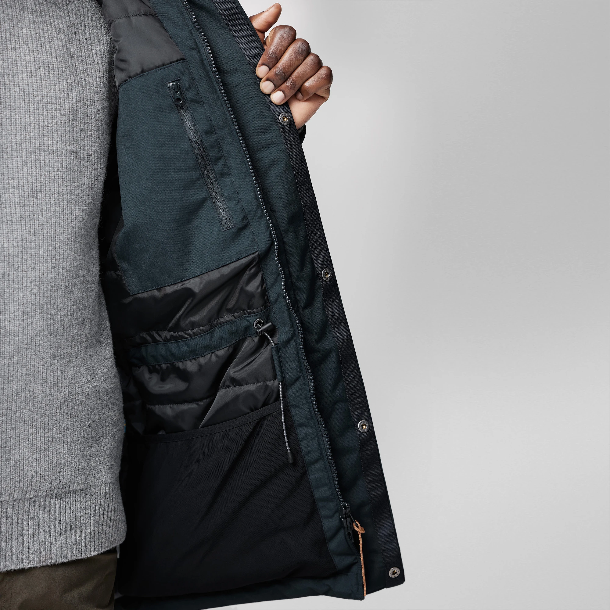 13414-nuuk-lite-parka-m–1.jpg