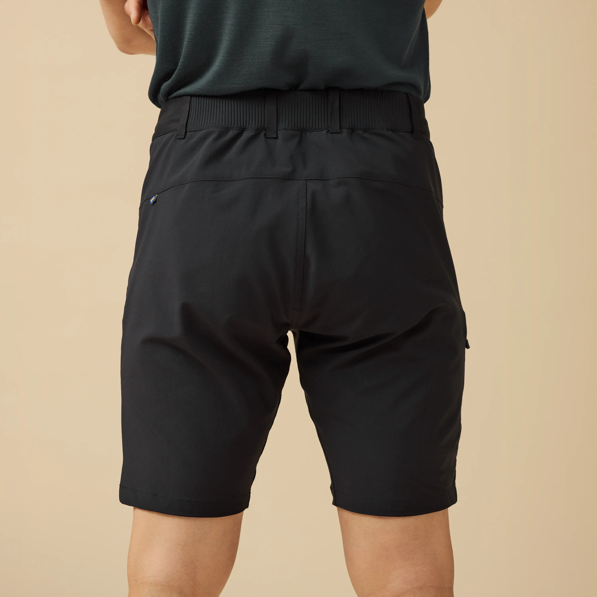 14726-hoja-hybrid-shorts-m–1.jpg