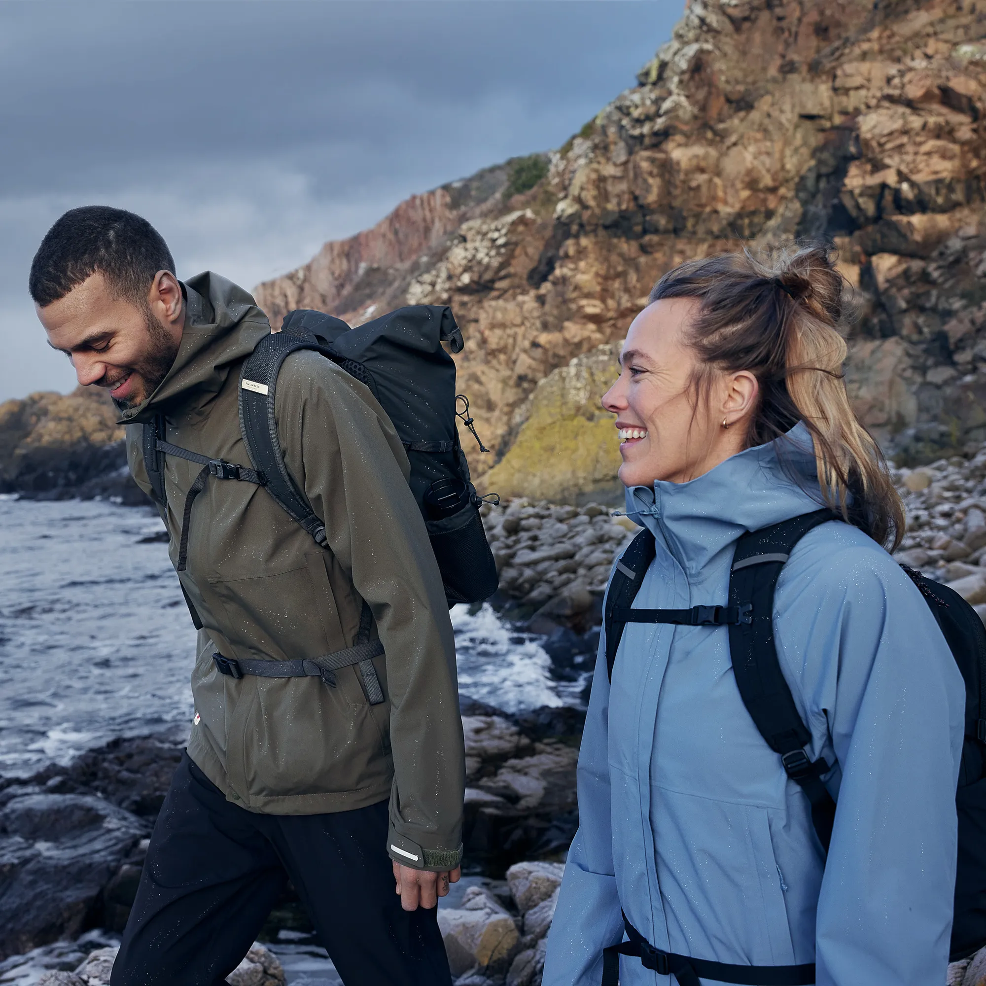 8461-high-coast-hydratic-trail-jacket-w–1.jpg
