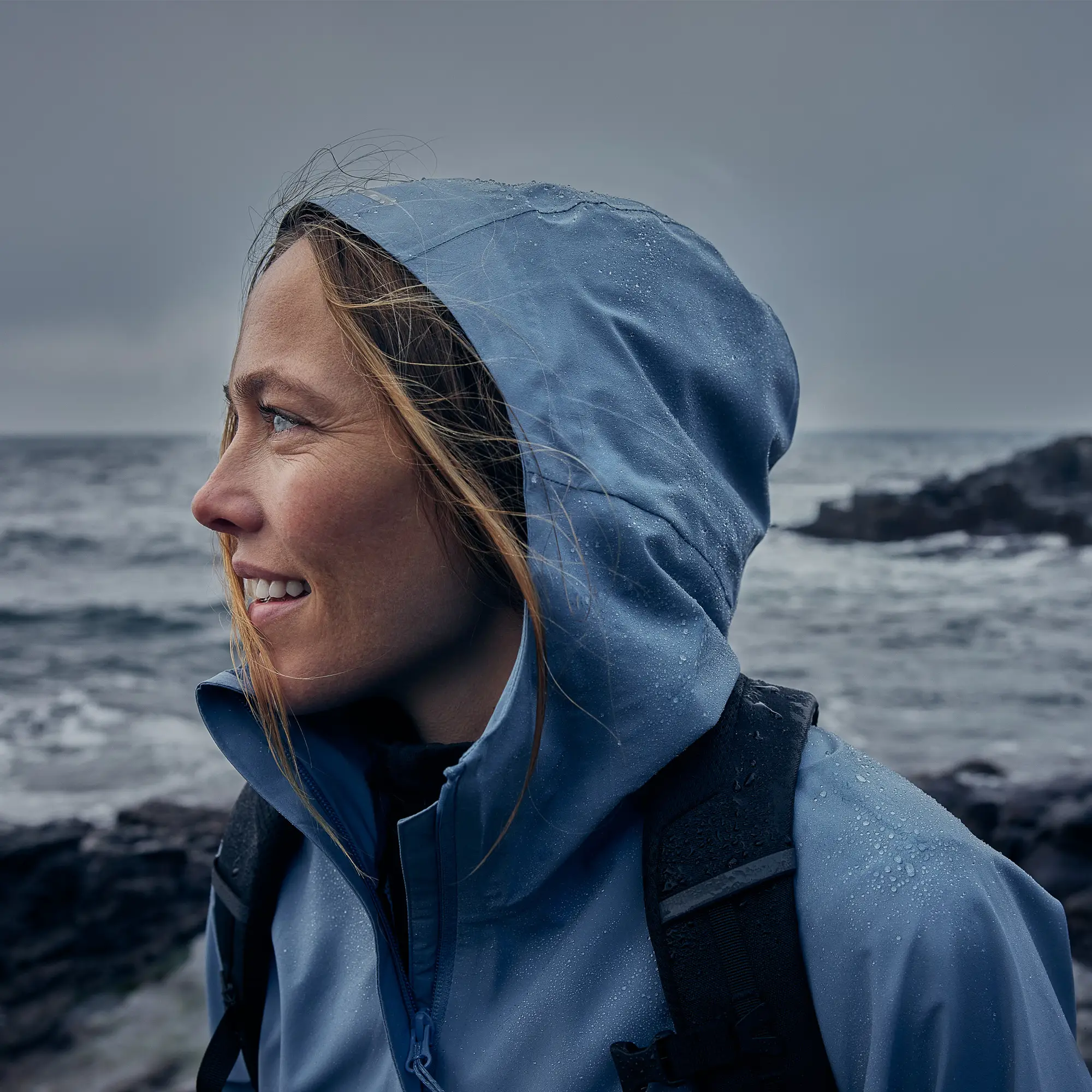 8461-high-coast-hydratic-trail-jacket-w–1.jpg