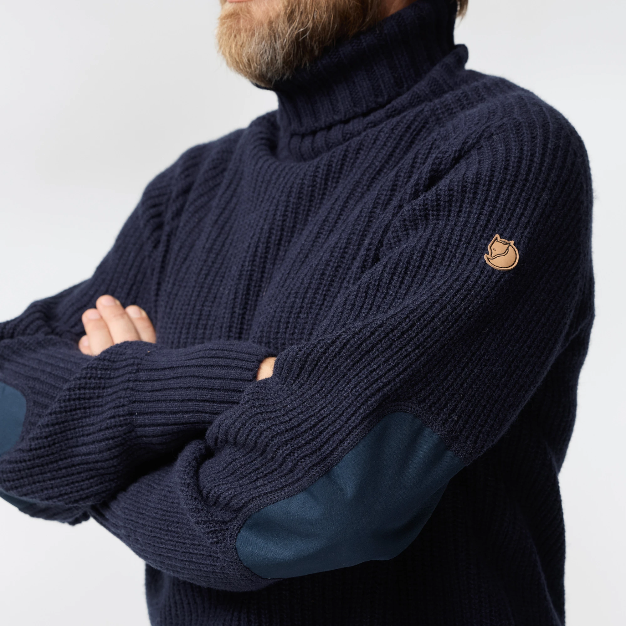 9500–xd6-vik-roller-neck-sweater-m–1.jpg