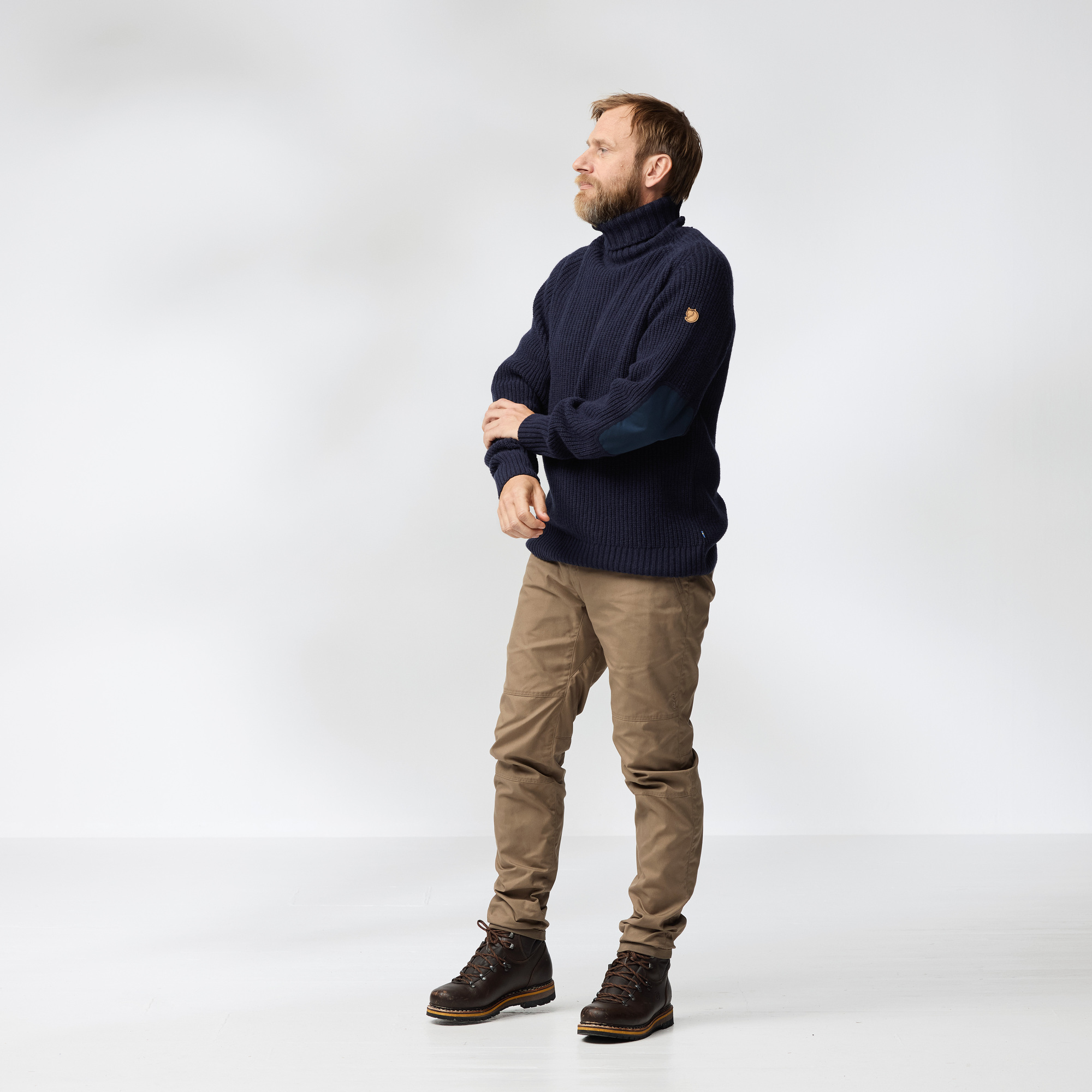 9500–xd6-vik-roller-neck-sweater-m–1.jpg
