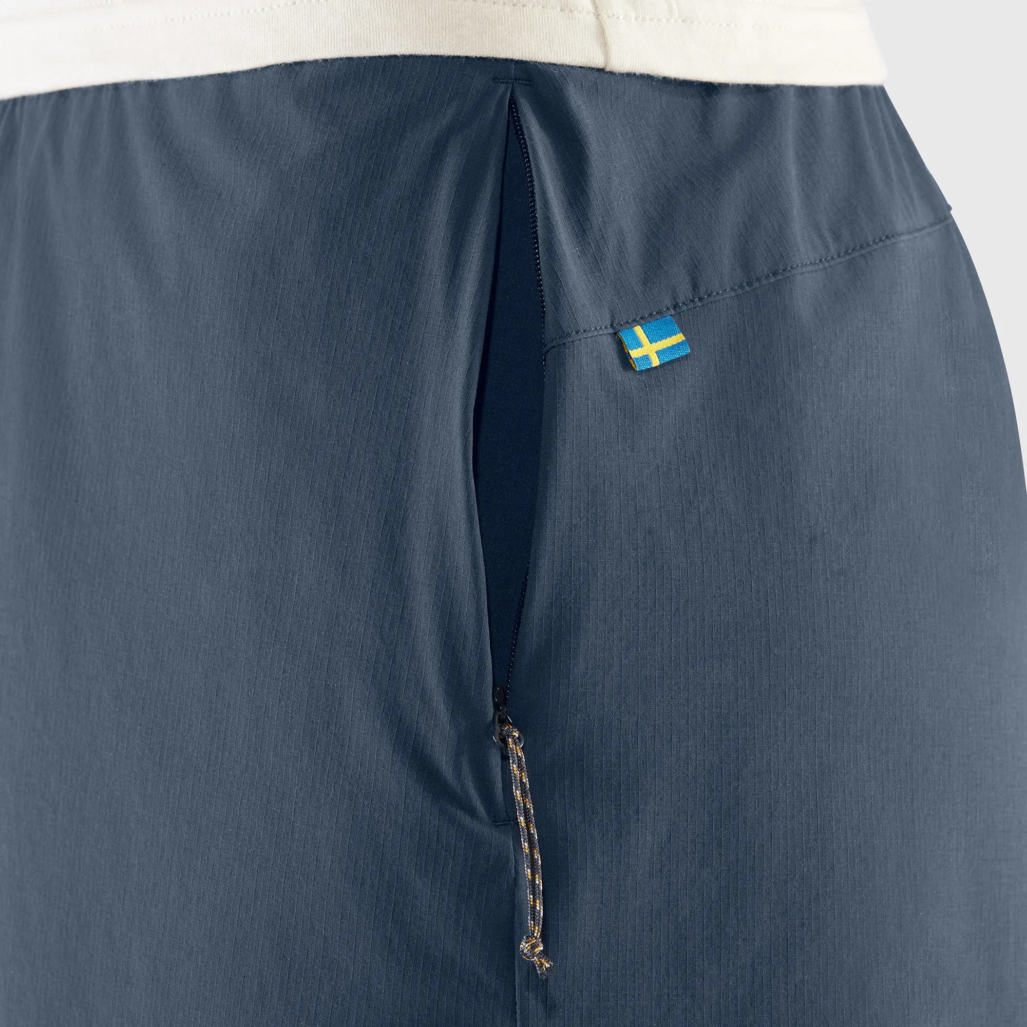 966-high-coast-relaxed-shorts-w–1.webp