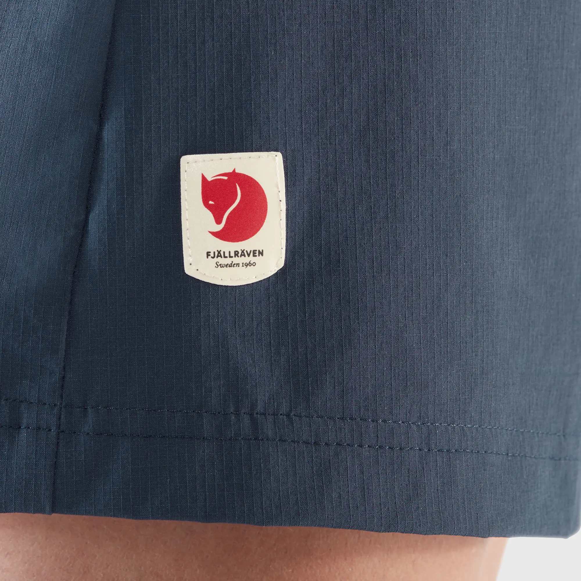 966-high-coast-relaxed-shorts-w–1.webp